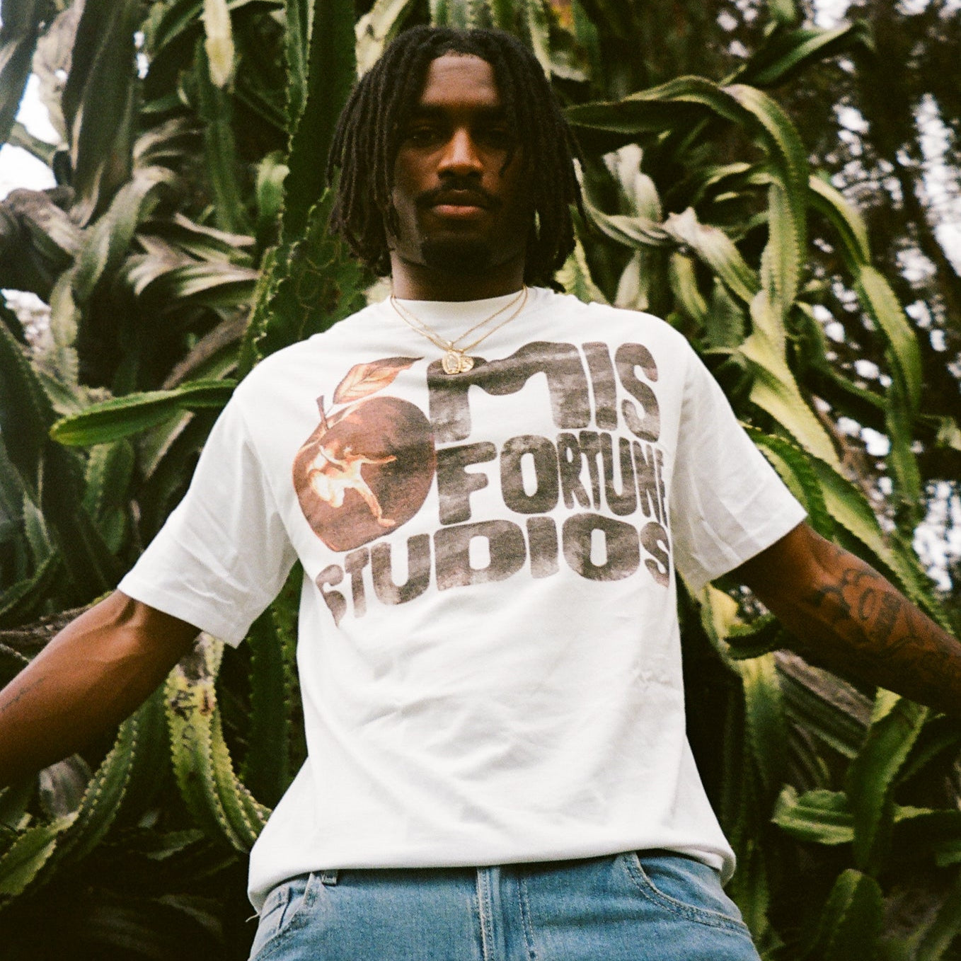 🍎 Bitten Bloom Tee